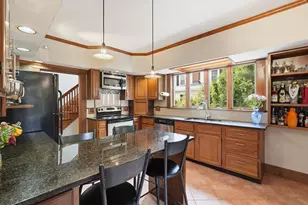 3 McKinley Ave, Easthampton, MA 01027 - Photo 17