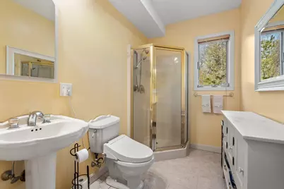 16 Wadsworth Ln, Dartmouth, MA 02748 - Photo 21
