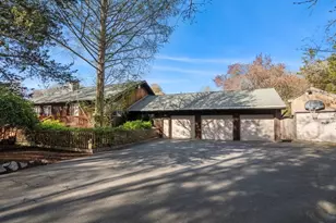 16 Wadsworth Ln, Dartmouth, MA 02748 - Photo 31