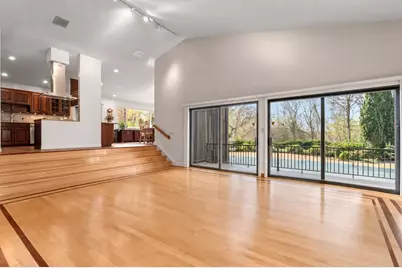 16 Wadsworth Ln, Dartmouth, MA 02748 - Photo 5