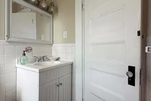 253 Whitwell St, Quincy, MA 02169 - Photo 9