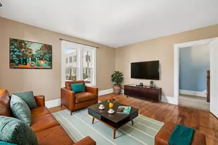 16 Collins St, Newburyport, MA 01950 - Photo 5