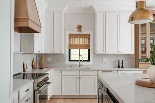 847 E 5th St, Boston, MA 02127 - Photo 3