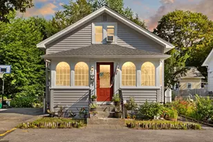 9 Norcross St, Worcester, MA 01602 - Photo 1