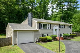 279 Center St, Pembroke, MA 02359 - Photo 3
