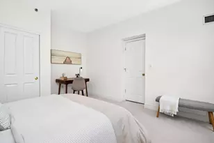 10 Charlesgate E, Boston, MA 02215 - Photo 19
