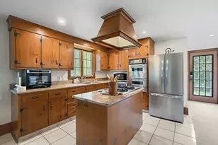 11 Longview Dr, Dartmouth, MA 02747 - Photo 19