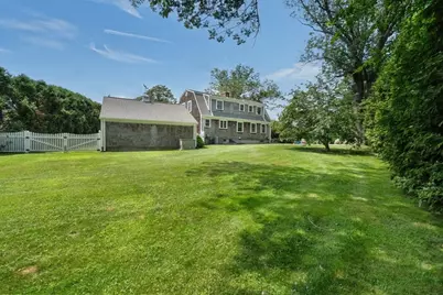 11 Longview Dr, Dartmouth, MA 02747 - Photo 9