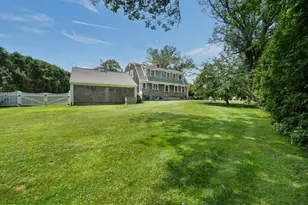 11 Longview Dr, Dartmouth, MA 02747 - Photo 9