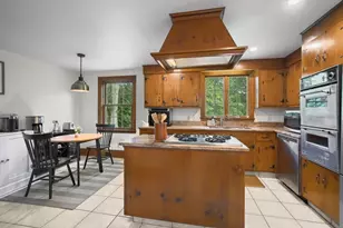 11 Longview Dr, Dartmouth, MA 02747 - Photo 21