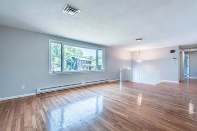 20 Fieldstone Dr, Stoneham, MA 02180 - Photo 3