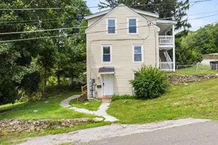 165 Pleasant St, Southbridge, MA 01604 - Photo 5