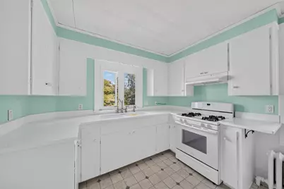 370 Maple Street #2, New Bedford, MA 02740 - Photo 9