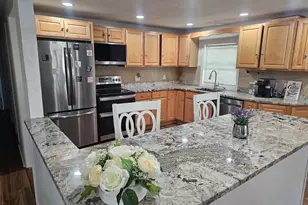 10 Marmion Ave, Worcester, MA 01606 - Photo 3