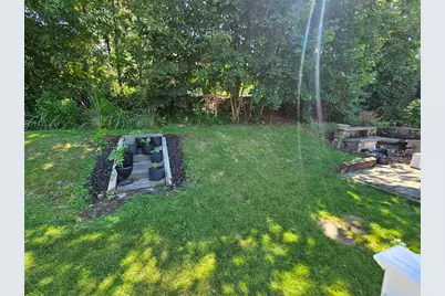 10 Marmion Ave, Worcester, MA 01606 - Photo 27