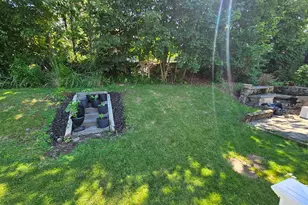 10 Marmion Ave, Worcester, MA 01606 - Photo 27