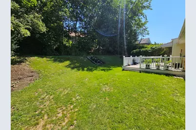 10 Marmion Ave, Worcester, MA 01606 - Photo 37