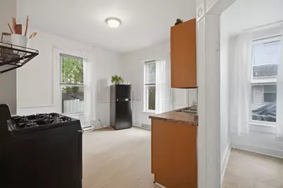 26 Hebron St, Springfield, MA 01107 - Photo 21