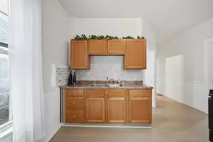 26 Hebron St, Springfield, MA 01107 - Photo 19
