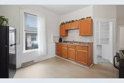 26 Hebron St, Springfield, MA 01107 - Photo 19