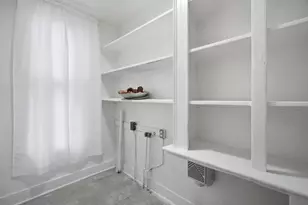 26 Hebron St, Springfield, MA 01107 - Photo 17