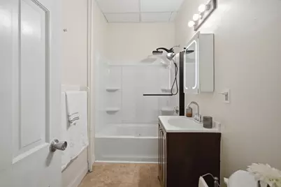 26 Hebron St, Springfield, MA 01107 - Photo 15