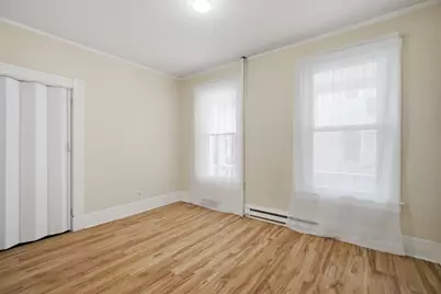 26 Hebron St, Springfield, MA 01107 - Photo 9