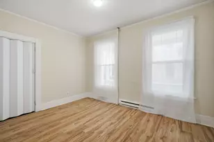26 Hebron St, Springfield, MA 01107 - Photo 9