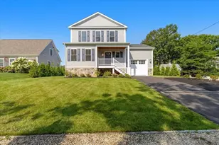29 Parkers Neck Rd, Yarmouth, MA 02664 - Photo 5