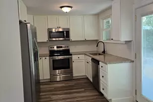 41 Potter Dr, Bellingham, MA 02019 - Photo 7