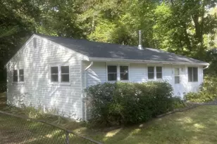41 Potter Dr, Bellingham, MA 02019 - Photo 1