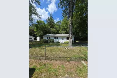 41 Potter Dr, Bellingham, MA 02019 - Photo 3