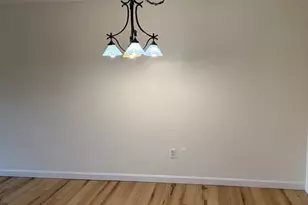 15 Longworth Ave, Brockton, NH 03201 - Photo 5