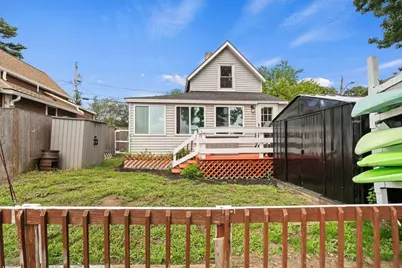 35 Ocean Ave, Halifax, MA 02341 - Photo 3