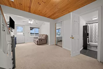 35 Ocean Ave, Halifax, MA 02341 - Photo 19