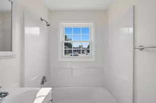 1582 Memorial Ave, West Springfield, MA 01089 - Photo 23