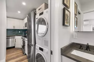 539 Commercial St, Provincetown, MA 02657 - Photo 21