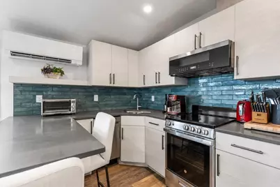 539 Commercial Street #7, Provincetown, MA 02657 - Photo 5