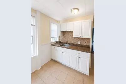 159 Frederick St #3W, New Bedford, MA 02744 - Photo 13