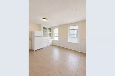 159 Frederick St #3W, New Bedford, MA 02744 - Photo 11