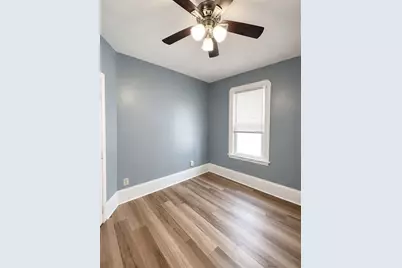 159 Frederick St #3W, New Bedford, MA 02744 - Photo 5