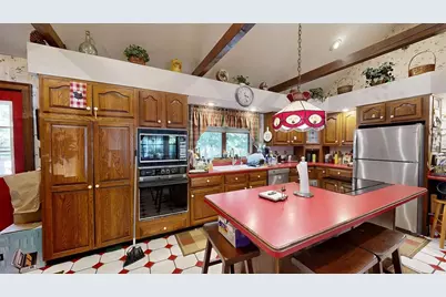 18 North Ave, Attleboro, MA 02703 - Photo 9