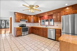 146 W Adams St, Somerville, MA 02144 - Photo 1