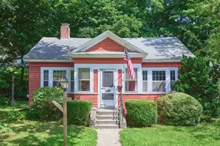 34 Tiverton Pkwy, Worcester, MA 01602 - Photo 1
