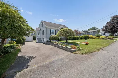 301 Westhill Avenue, Somerset, MA 02726 - Photo 7