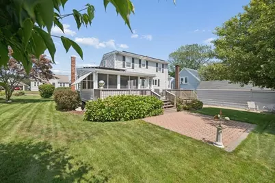 301 Westhill Avenue, Somerset, MA 02726 - Photo 11