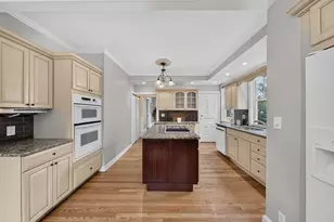 41 Maple St, Stoneham, MA 02180 - Photo 13