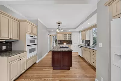 41 Maple St, Stoneham, MA 02180 - Photo 13