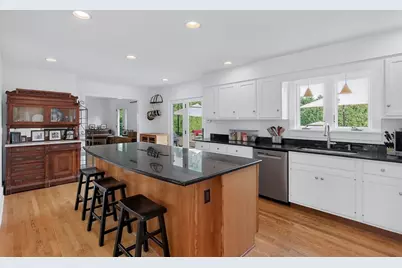 22 Post Rd, Lenox, MA 01240 - Photo 7