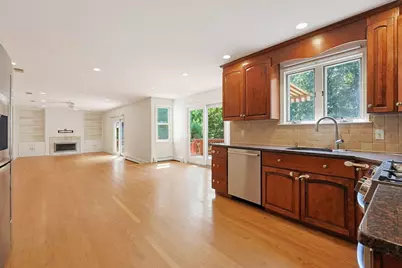 250 Palisades Cir, Stoughton, MA 02072 - Photo 9